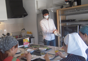 パン作りを習う